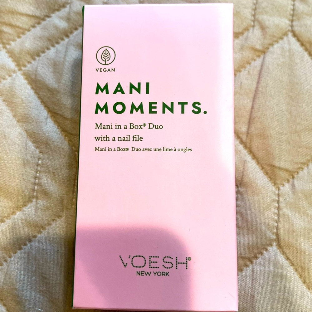Mani Moments